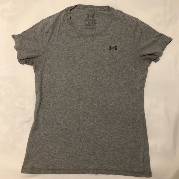 Woman’s Under Armor Charged Shirt Medium - Picture 1 of 5